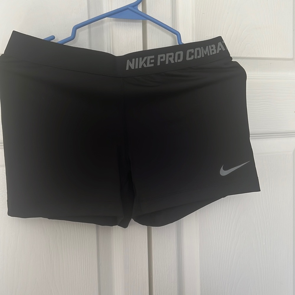 Nike compression short